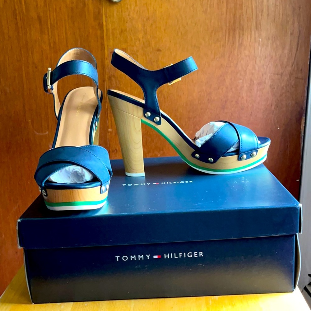Women’s Tommy Hilfiger Medium Blue Heels